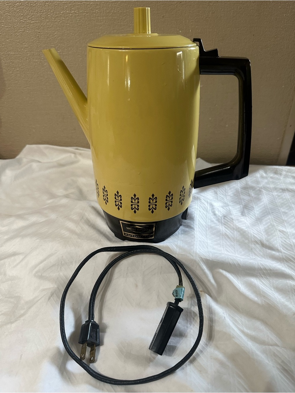 West Bend Vintage Yellow/ Gold Percolator/ Coffee Pot